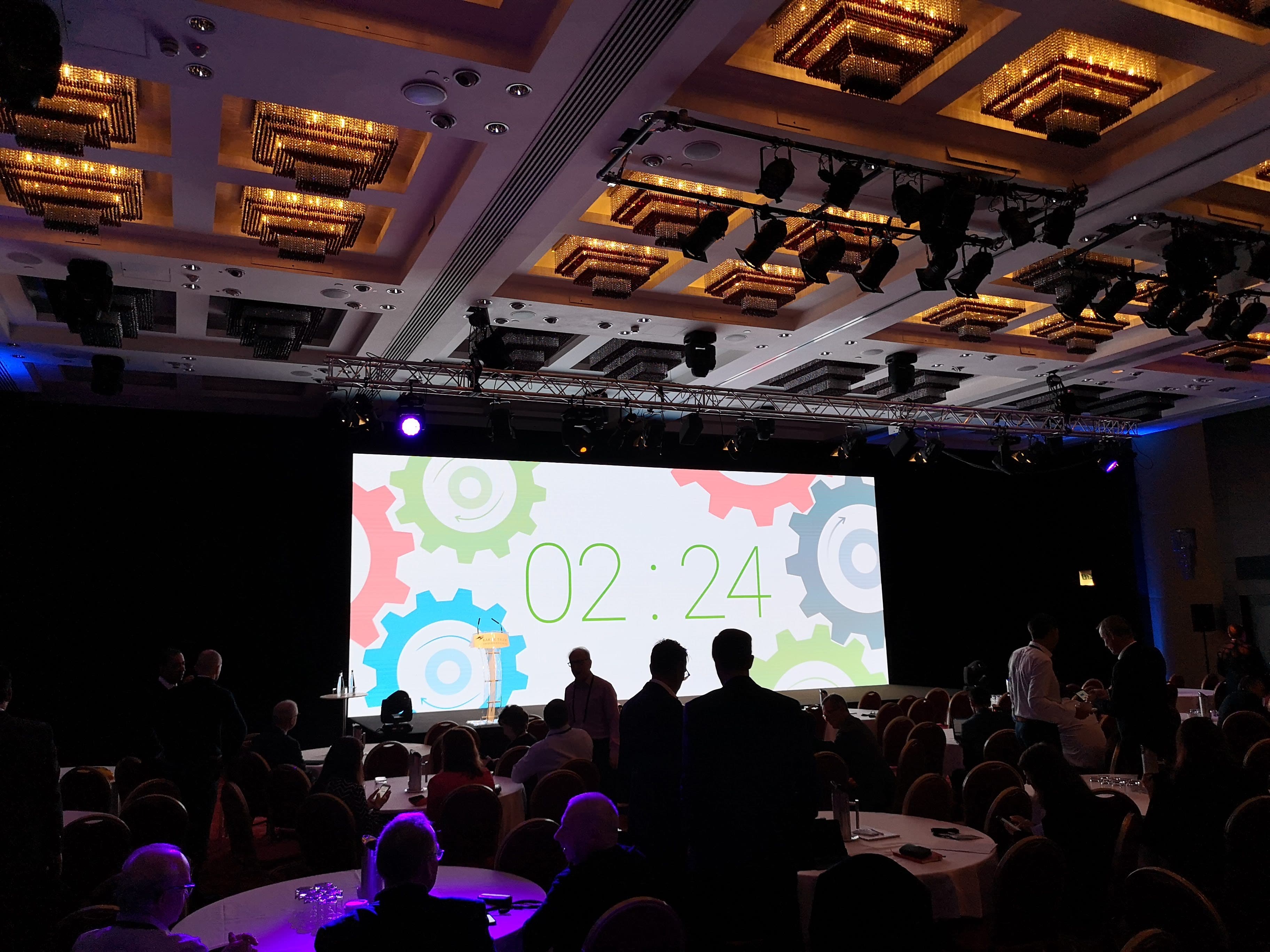 Backdrop & stage screens